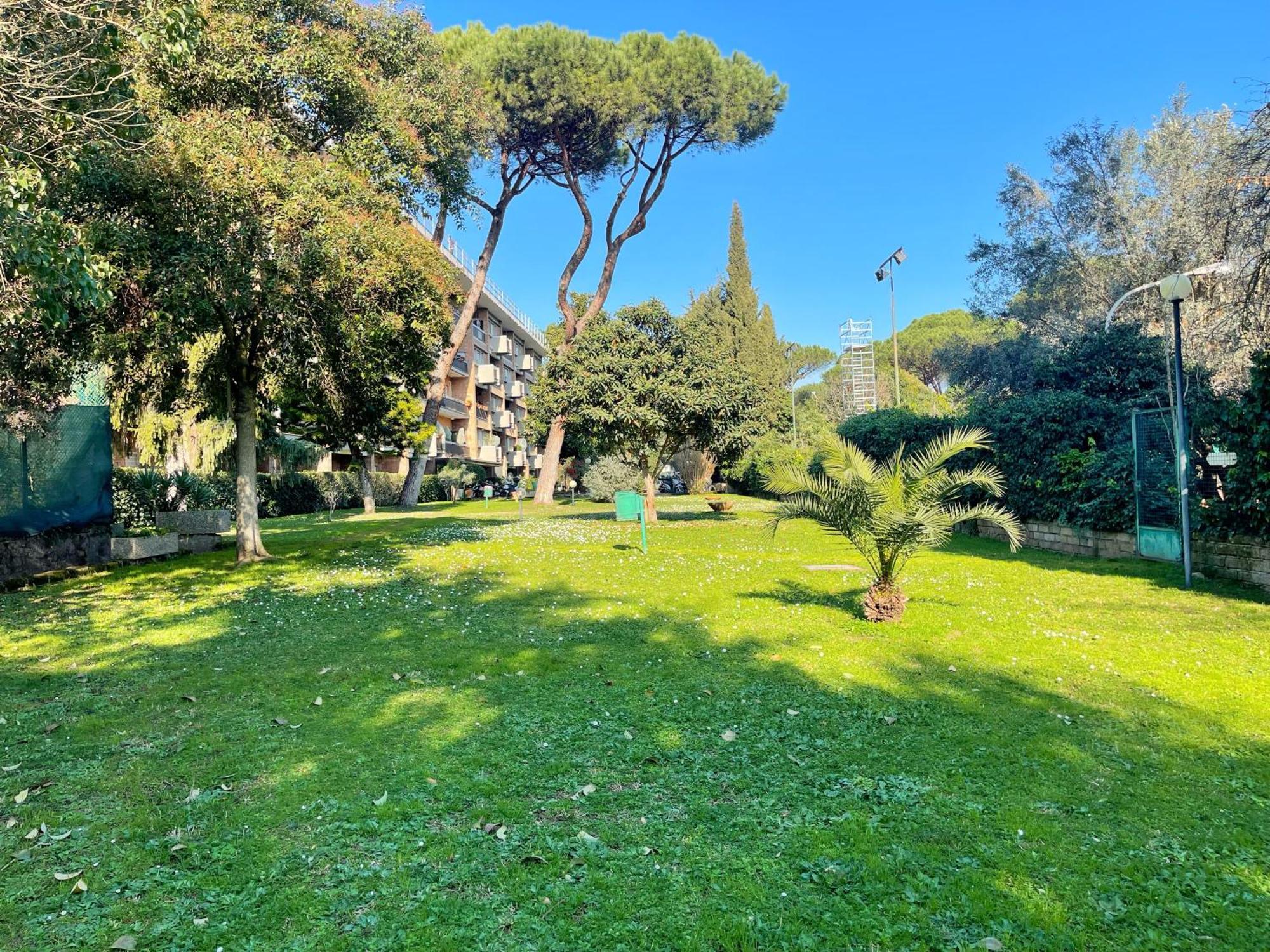 Modern Apartment 10 Min Vatican Parking&Pool Rom Exteriör bild